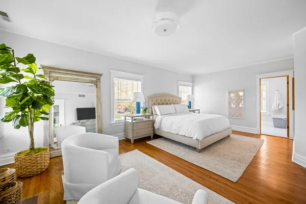 $2,150,000 | 939 Ashland Avenue, Wilmette, IL 60091