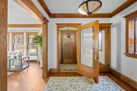 $2,150,000 | 939 Ashland Avenue, Wilmette, IL 60091