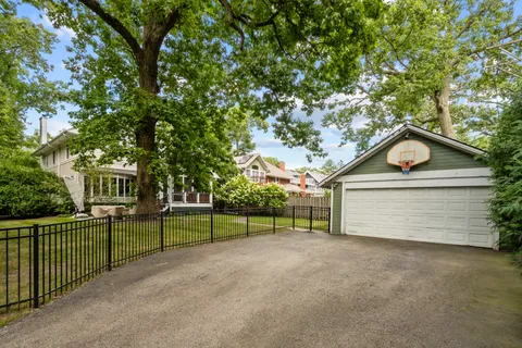 $2,150,000 | 939 Ashland Avenue, Wilmette, IL 60091