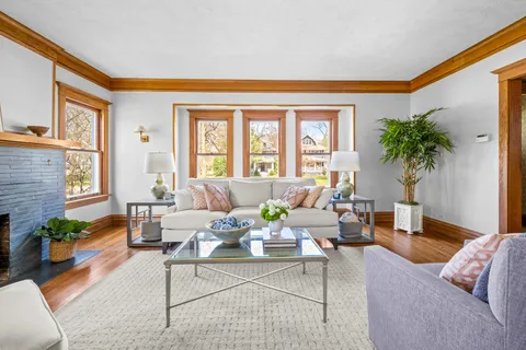 $2,150,000 | 939 Ashland Avenue, Wilmette, IL 60091