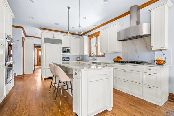 $2,150,000 | 939 Ashland Avenue, Wilmette, IL 60091