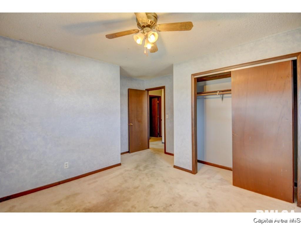 2222 Big Bend Road Taylorville, IL 62568 - Photo 12 of 24 Gallery Image 12