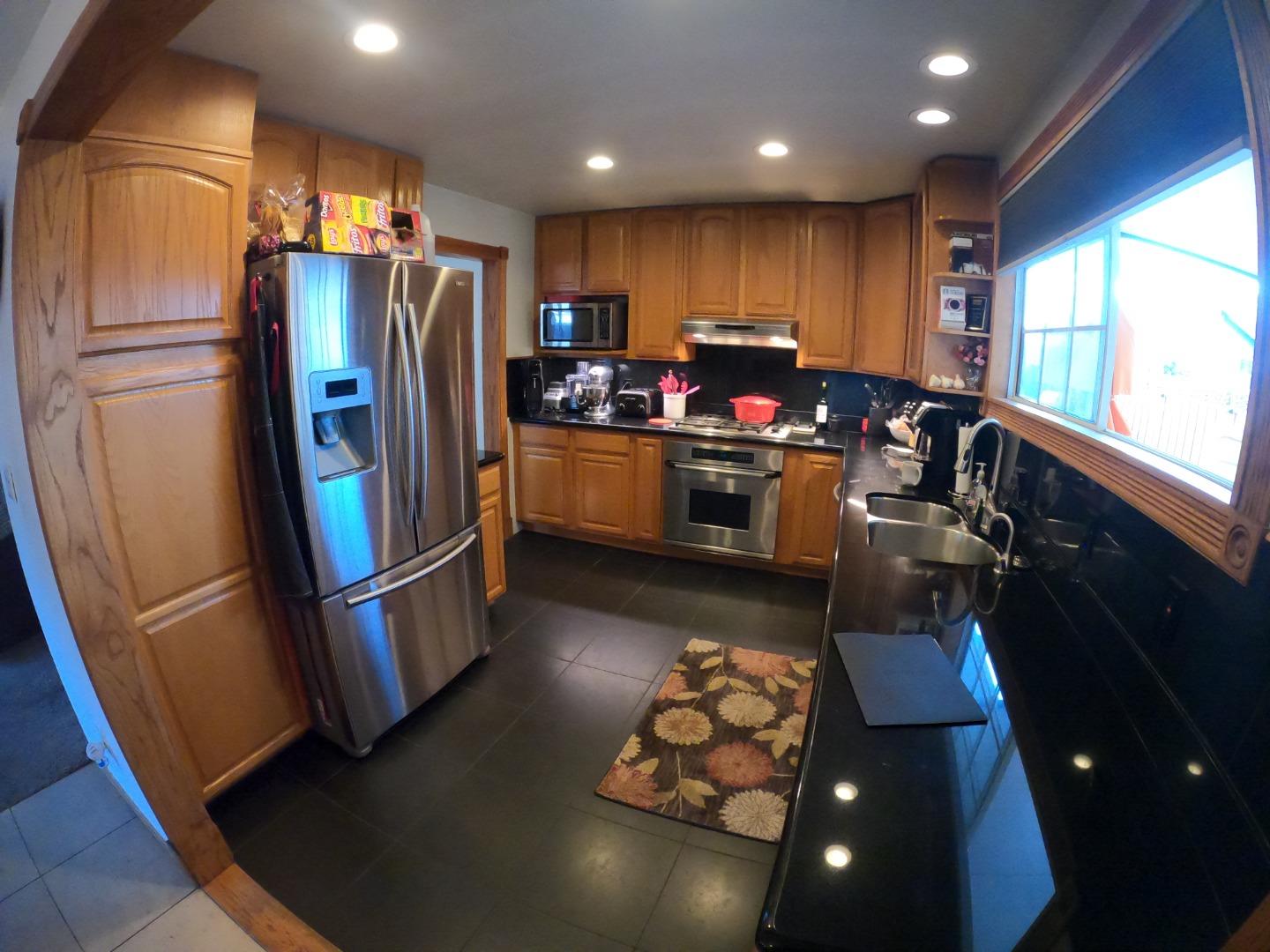 1188 Peralta Road Pacifica, CA 94044 - Photo 5 of 14 Gallery Image 5