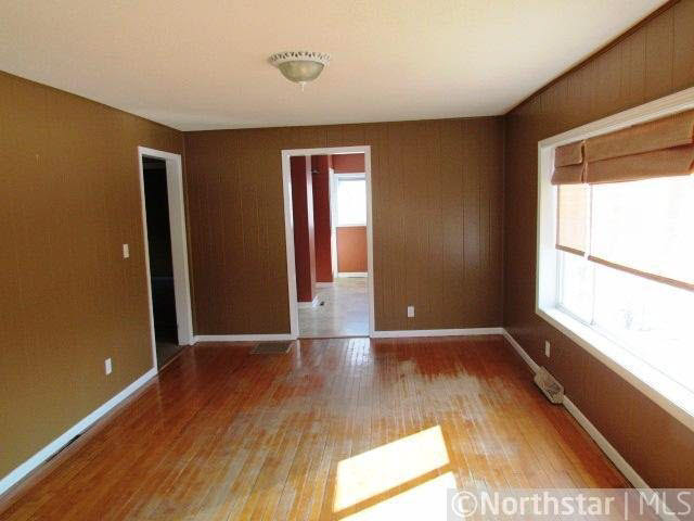 314 North Division Street Roberts, WI 54023 - Photo 5 of 8 Gallery Image 5