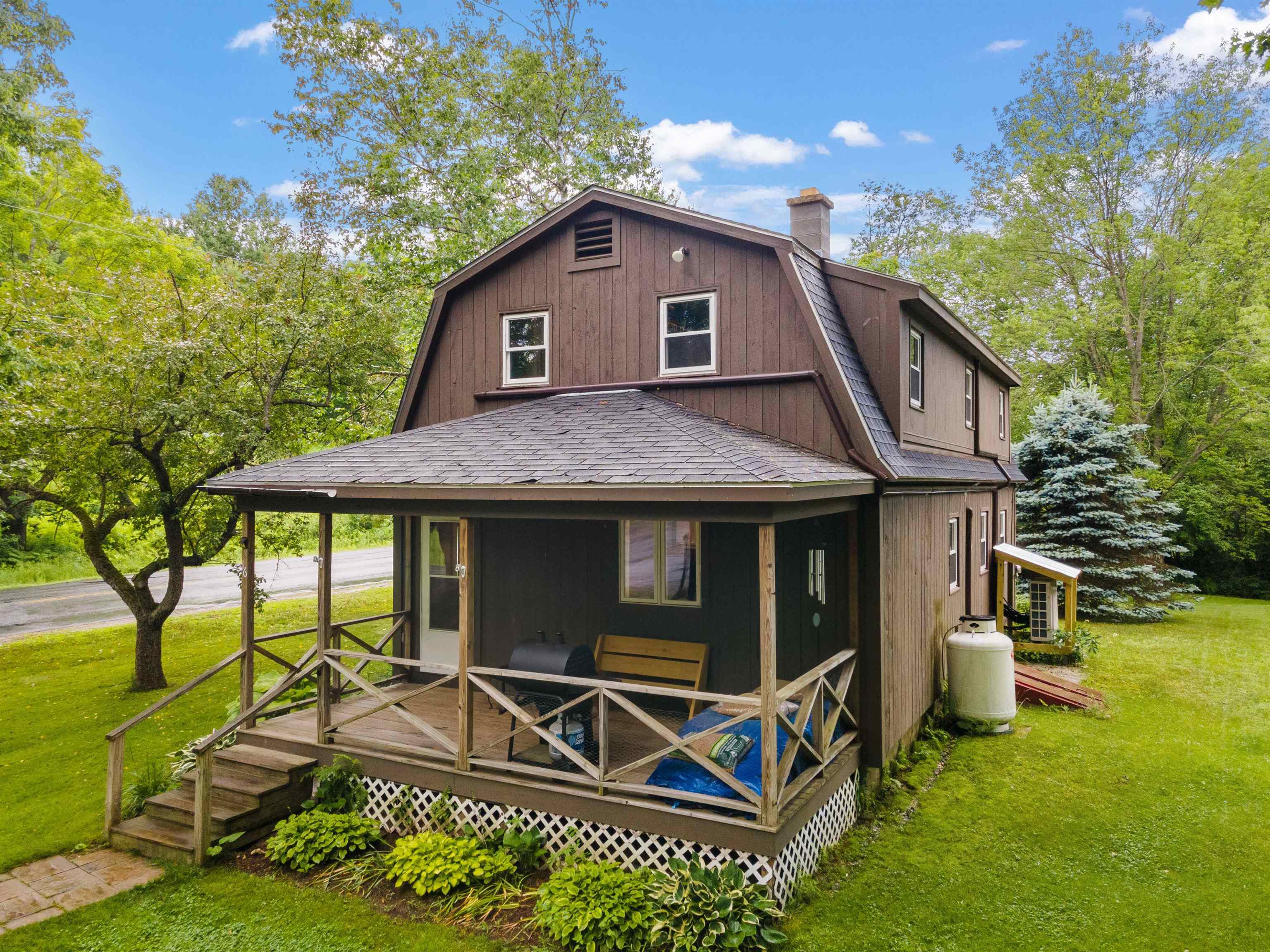 16 Bradford Road Sunapee, NH 03782 - Photo 2 of 40