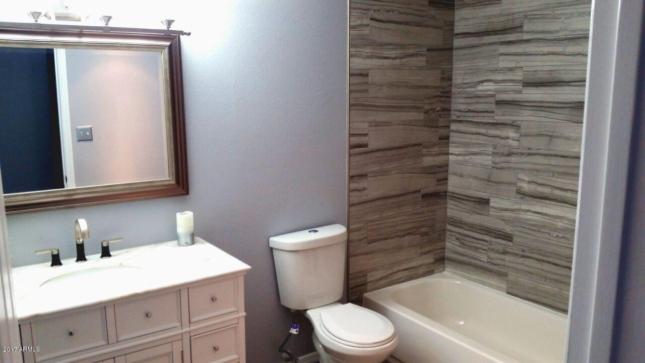 222 West Brown Road, Unit 40 Mesa, AZ 85201 - Photo 11 of 23 Full Size Bath