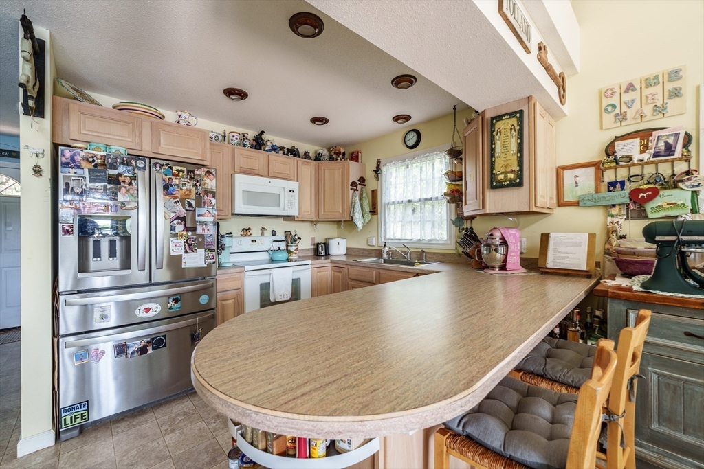 64 Porcupine Point Road Tolland, MA 01034 - Photo 12 of 39 Gallery Image 12