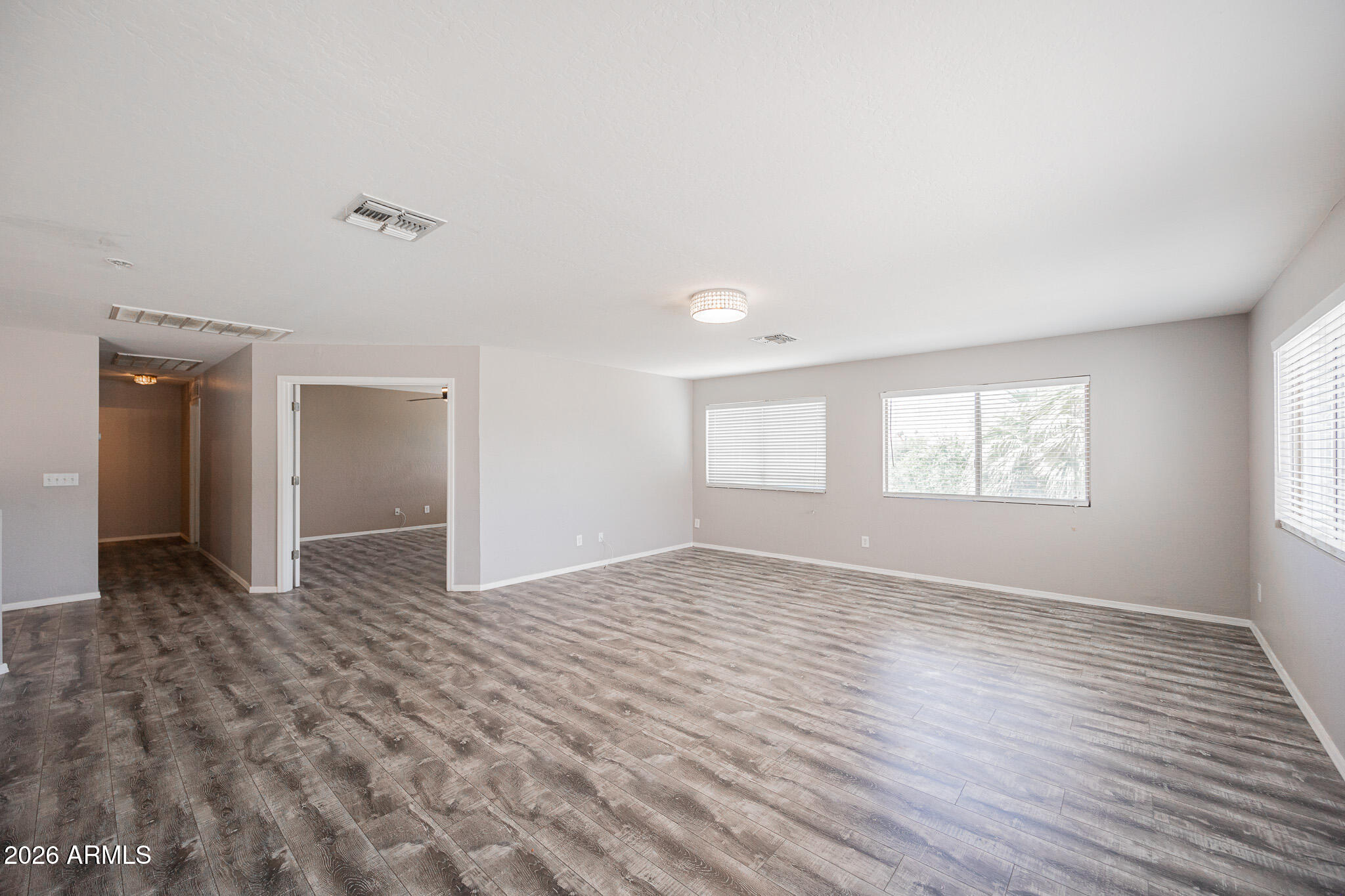 2913 West Fremont Rd. Phoenix, AZ 85041 - Photo 20 of 39