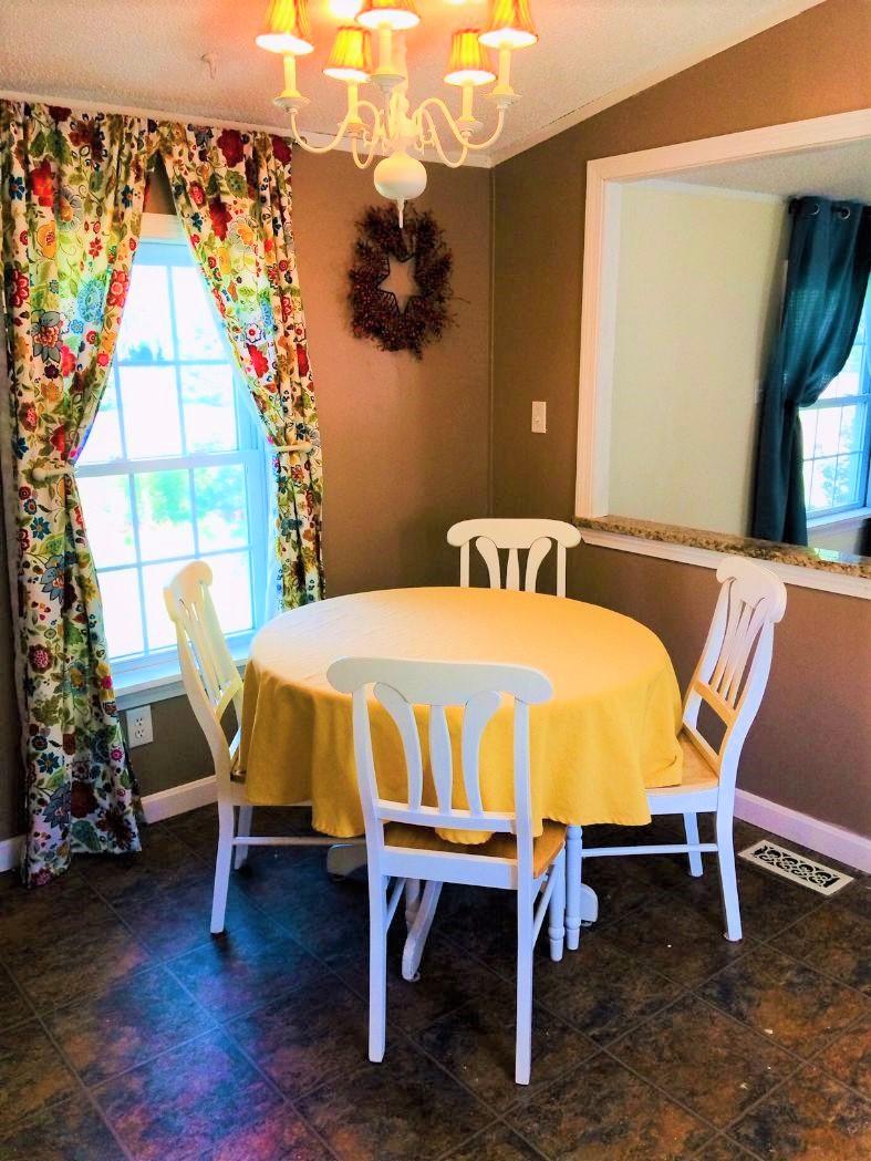 629 Grant Road Corinth, ME 04427 - Photo 4 of 20 Dining