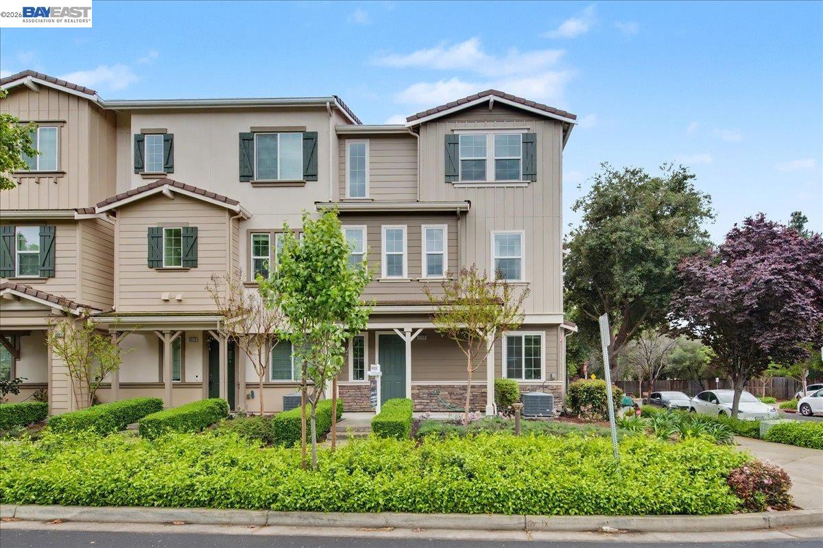 6380 Monterey Way Dublin, CA 94568 - Photo 2 of 39