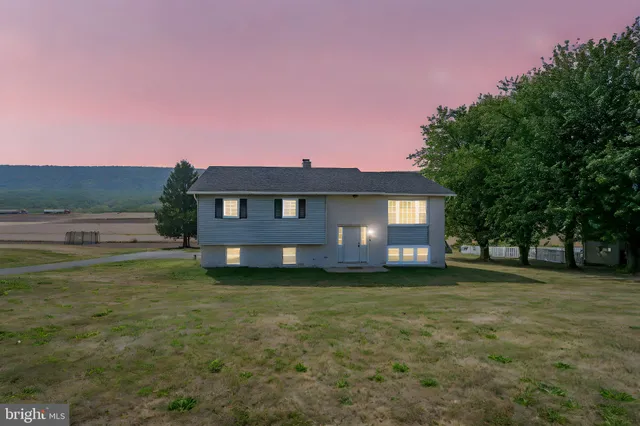 a house view with a outdoor space