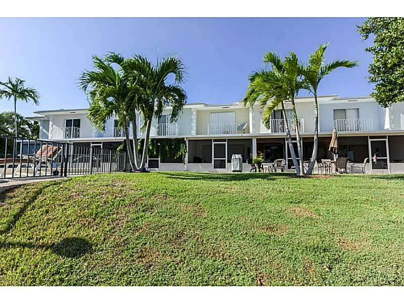 2500 Northeast 36th Street, Unit 2 Lighthouse Point, FL 33064 - Photo 12 of 21 Exterior Front