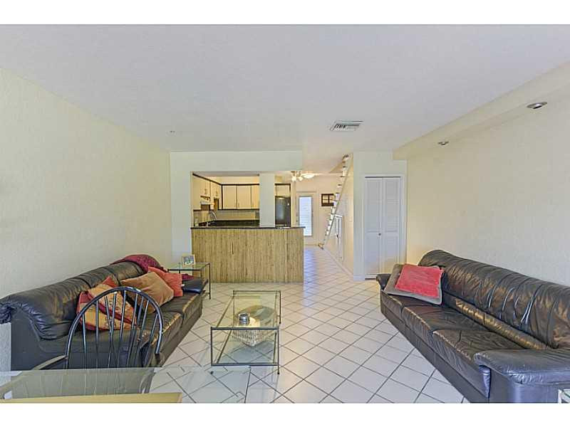 2500 Northeast 36th Street, Unit 2 Lighthouse Point, FL 33064 - Photo 2 of 21 Exterior Front