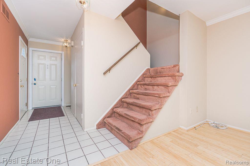 169 Manor Way Rochester Hills, MI 48309 - Photo 12 of 23