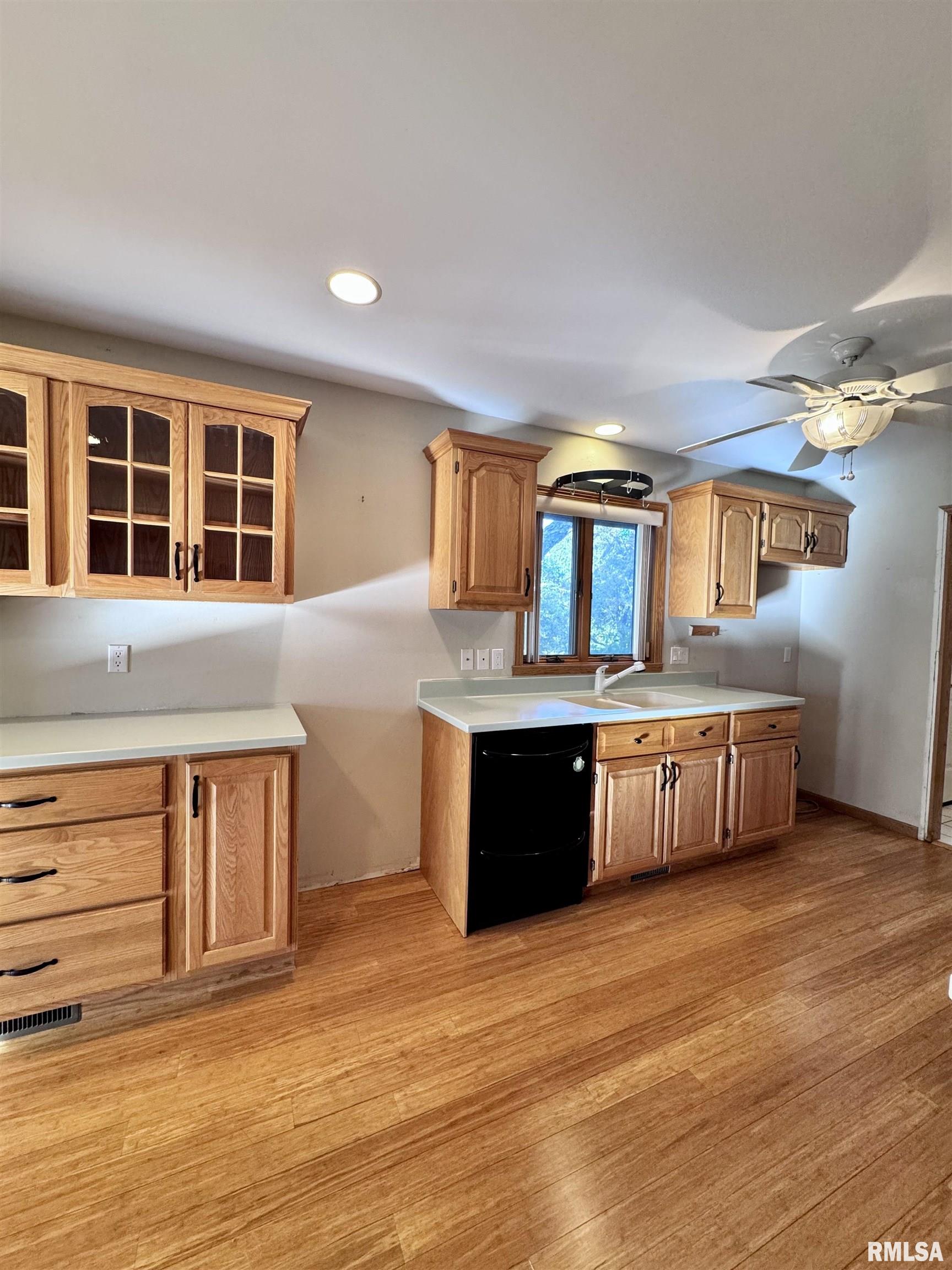 1005 Bayberry Lane Macomb, IL 61455 - Photo 17 of 31