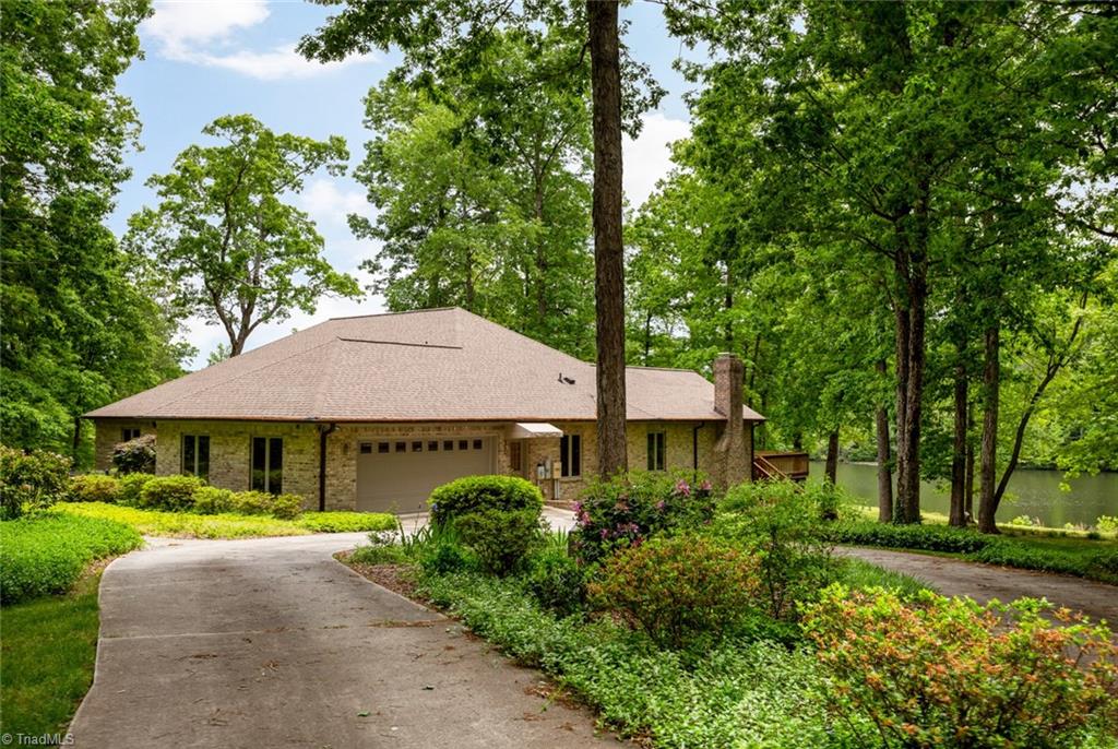 8128 Witty Road Summerfield, NC 27358 - Photo 2 of 30 Gallery Image 2