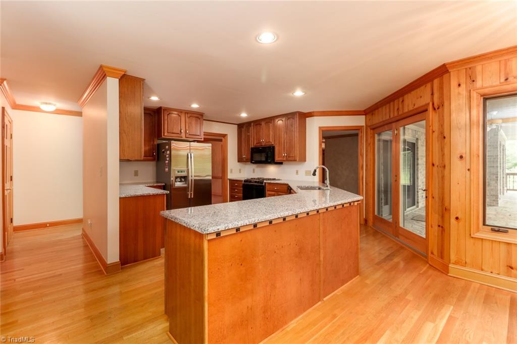 8128 Witty Road Summerfield, NC 27358 - Photo 7 of 30 Gallery Image 7