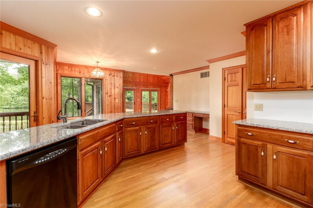 8128 Witty Road Summerfield, NC 27358 - Photo 8 of 30 Gallery Image 8