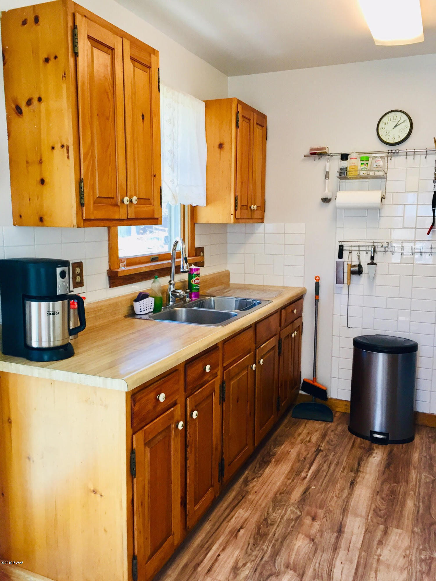 121 Pedersen Ridge Road Milford, PA 18337 - Photo 3 of 35 Kitchen