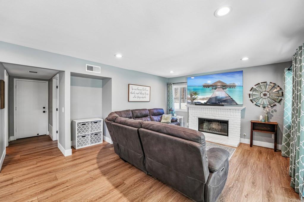 1602 Tonia Court Riverside, CA 92506 - Photo 8 of 48
