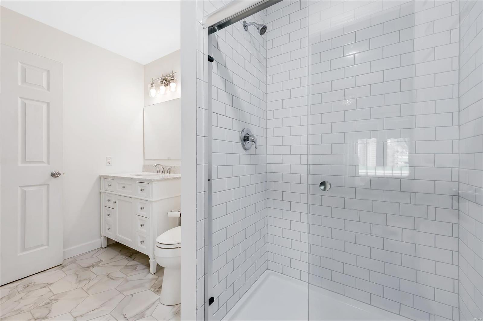 604 Forest Leaf Drive Ballwin, MO 63011 - Photo 20 of 54