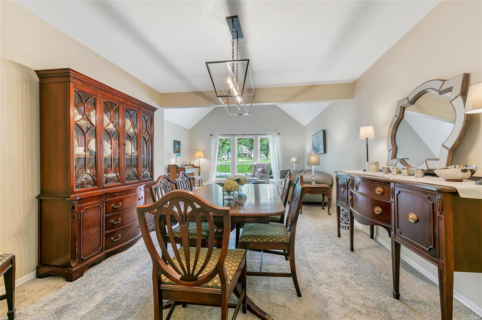 604 Forest Leaf Drive Ballwin, MO 63011 - Photo 8 of 54