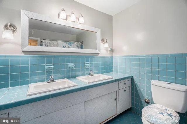 $600,000 | 541 Cardinal Drive, Dresher, PA 19025