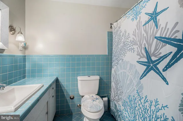 $600,000 | 541 Cardinal Drive, Dresher, PA 19025