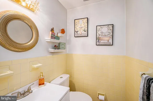 $600,000 | 541 Cardinal Drive, Dresher, PA 19025