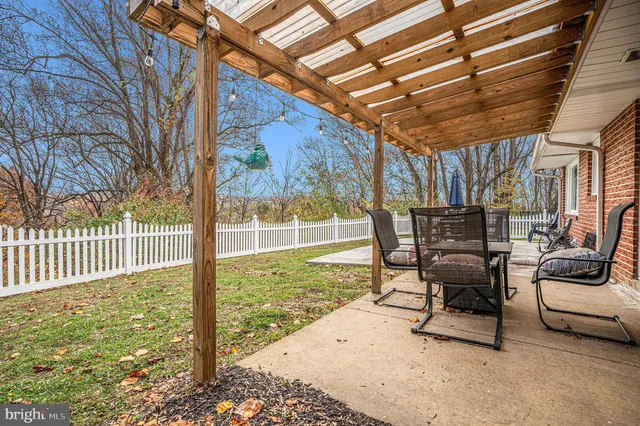 $600,000 | 541 Cardinal Drive, Dresher, PA 19025