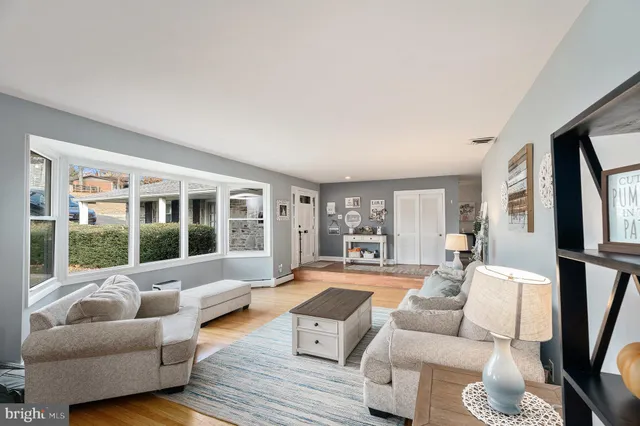 $600,000 | 541 Cardinal Drive, Dresher, PA 19025