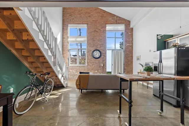 $199,900 | 3059 North Weil Street, Unit 118, Milwaukee, WI 53212