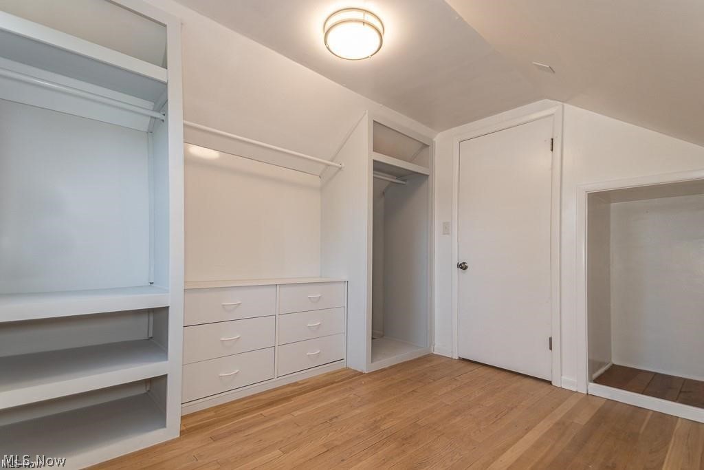 843 Millridge Road Cleveland, OH 44143 - Photo 14 of 35 Master closet