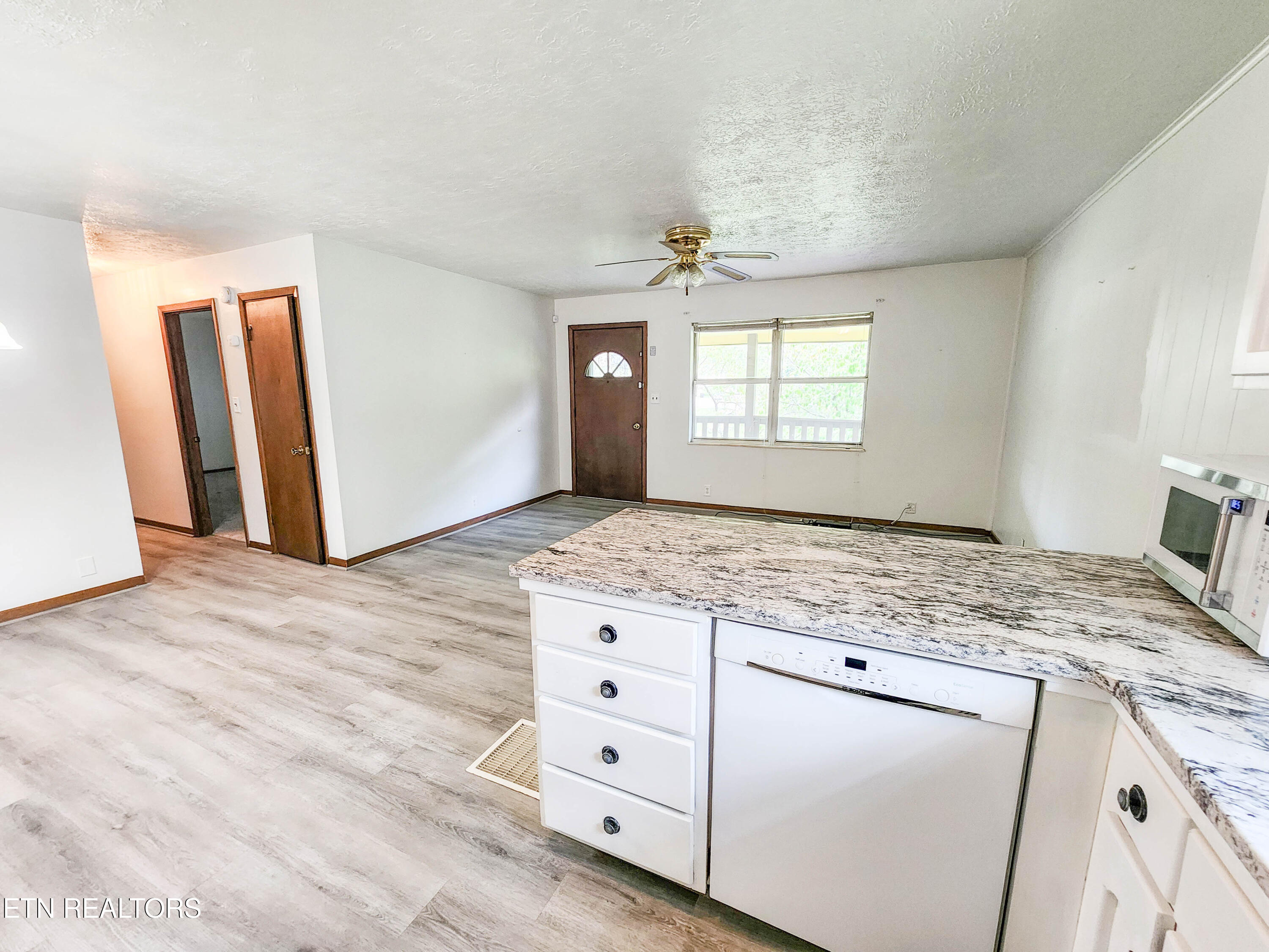 1641 Walker Ford Road Maynardville, TN 37807 - Photo 11 of 60 walker ford house kitch living