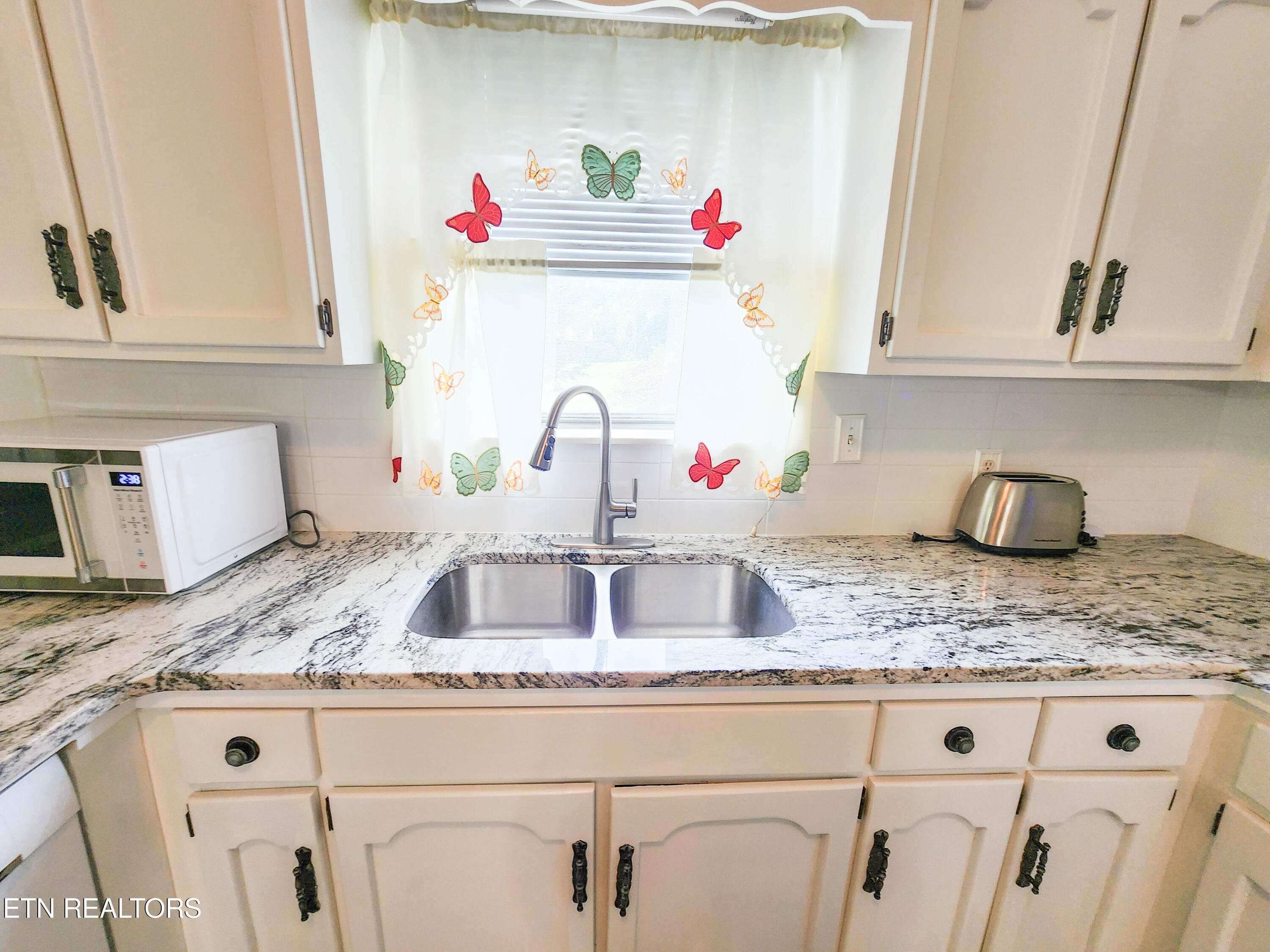 1641 Walker Ford Road Maynardville, TN 37807 - Photo 12 of 60 walker ford house kitch sink