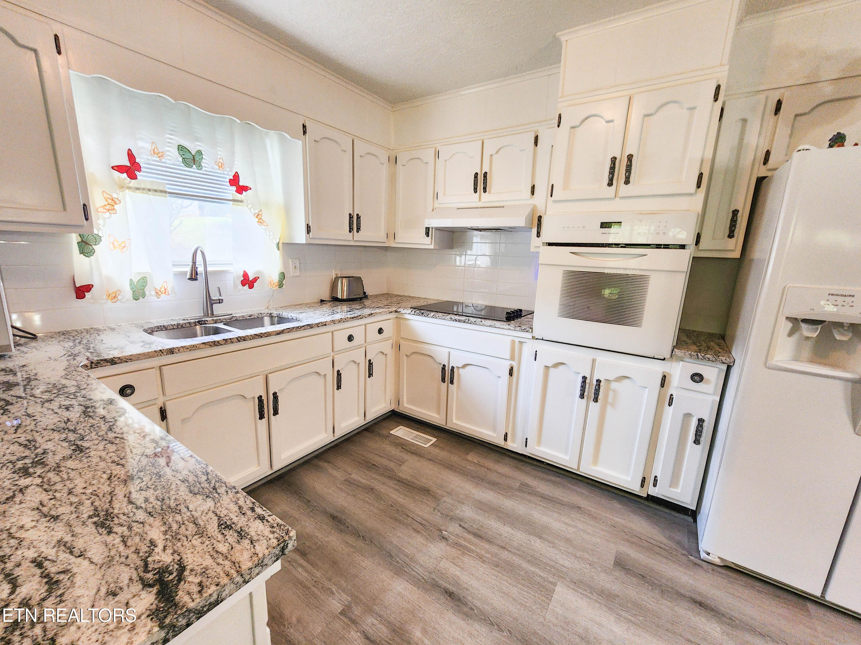 1641 Walker Ford Road Maynardville, TN 37807 - Photo 14 of 60 walker ford house kitchen