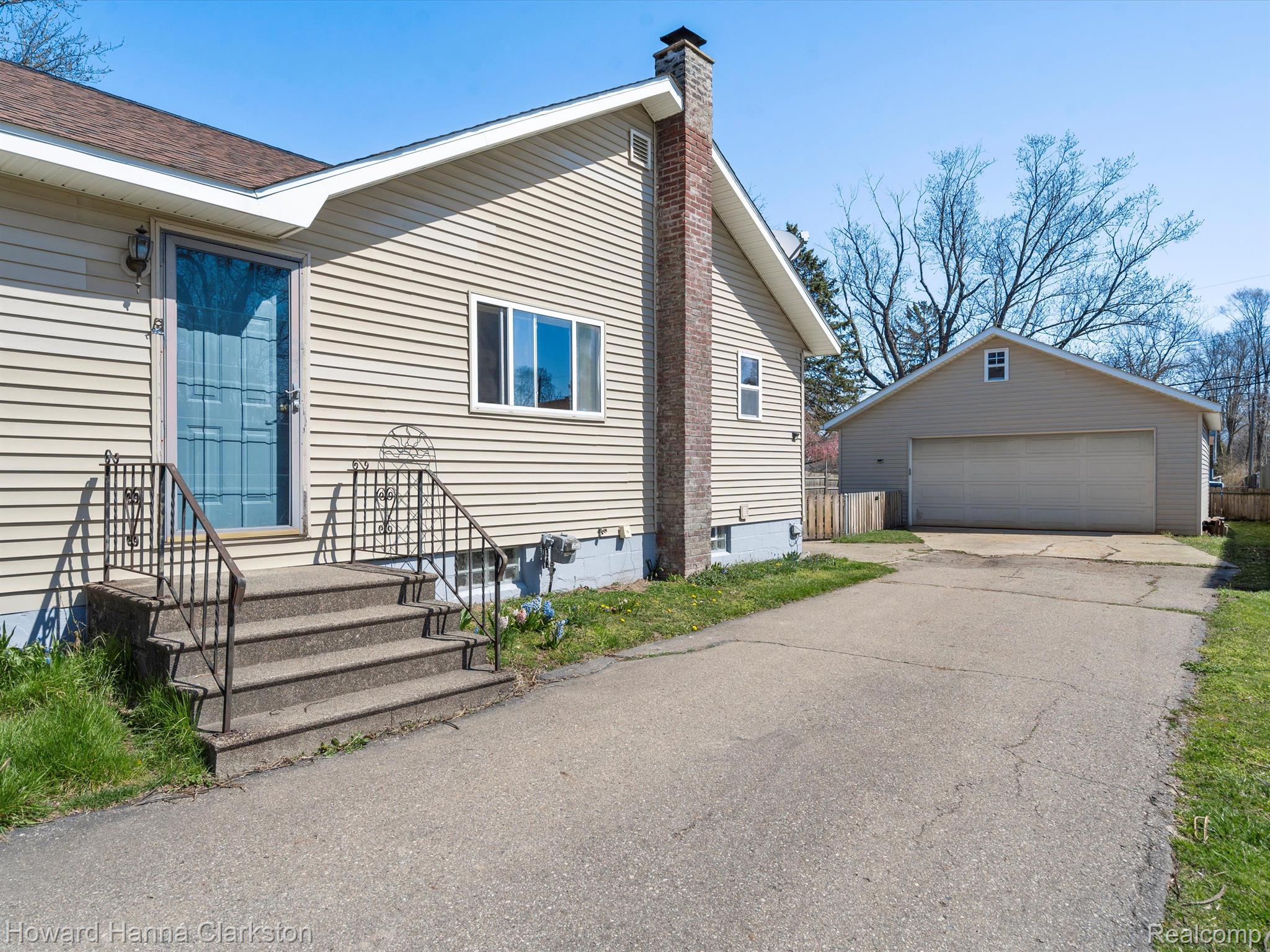3087 South Adams Road Rochester, MI 48309 - Photo 2 of 32 Gallery Image 2