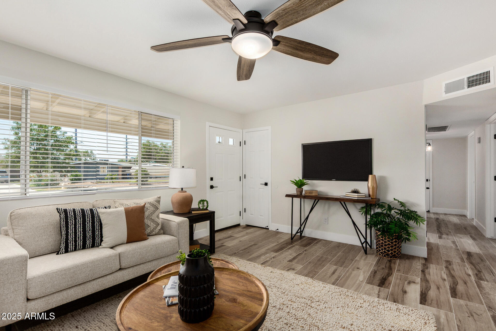 329 West Aspen Avenue Gilbert, AZ 85233 - Photo 27 of 37 07 - Aspen