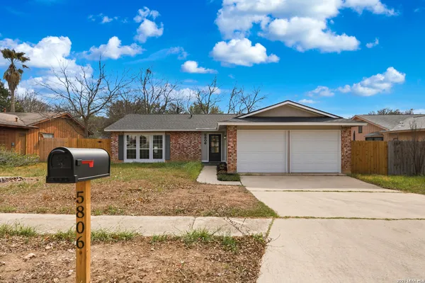 $1,800 | 5806 Valley Forge Avenue, San Antonio, TX 78233