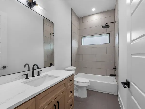 $439,000 | 3413 McGowen Street, Houston, TX 77004