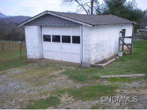 282 Phillipsville Loop Canton, NC 28716 - Photo 2 of 19 a view of a house