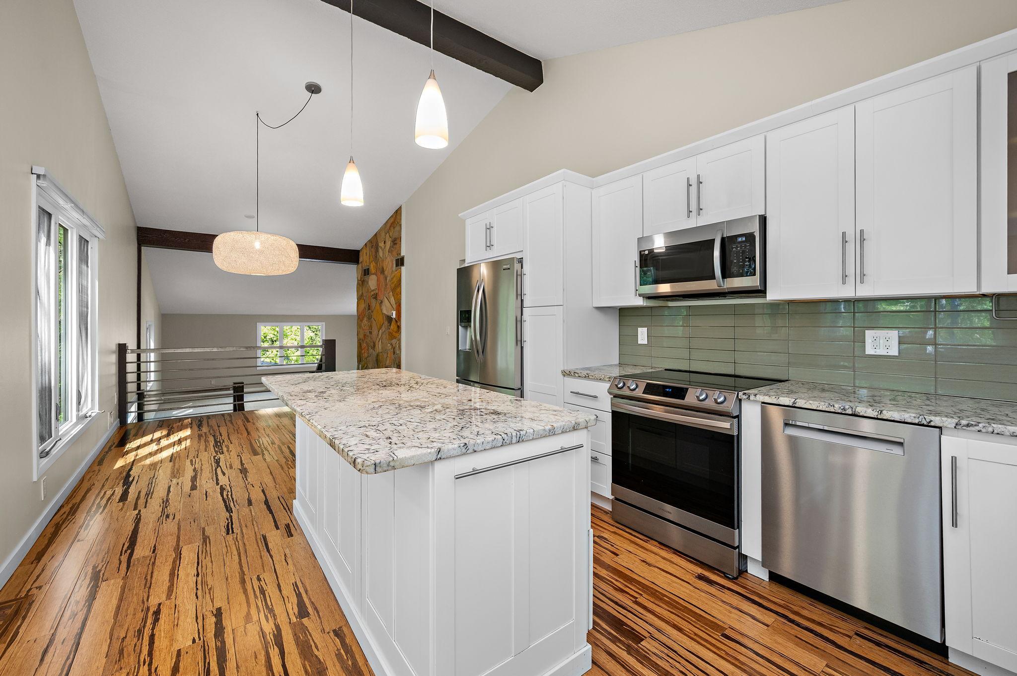 11324 Fetterly Road West Minnetonka, MN 55305 - Photo 12 of 48