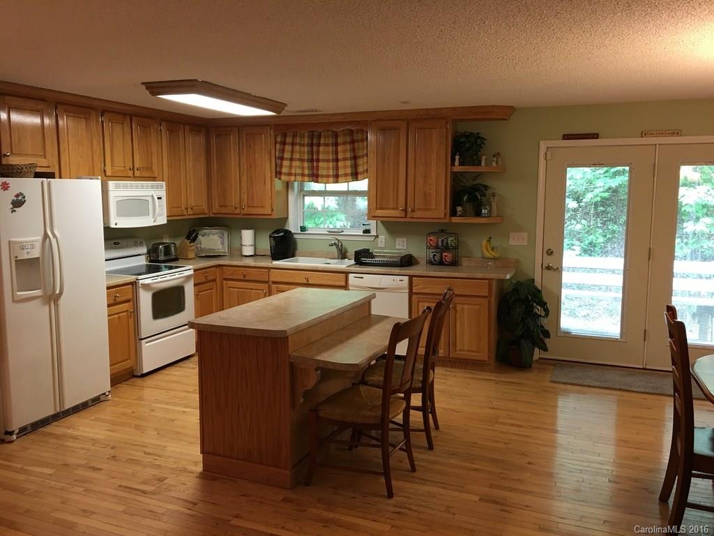 93 Forest Valley Road Sylva, NC 28779 - Photo 7 of 22 Gallery Image 7