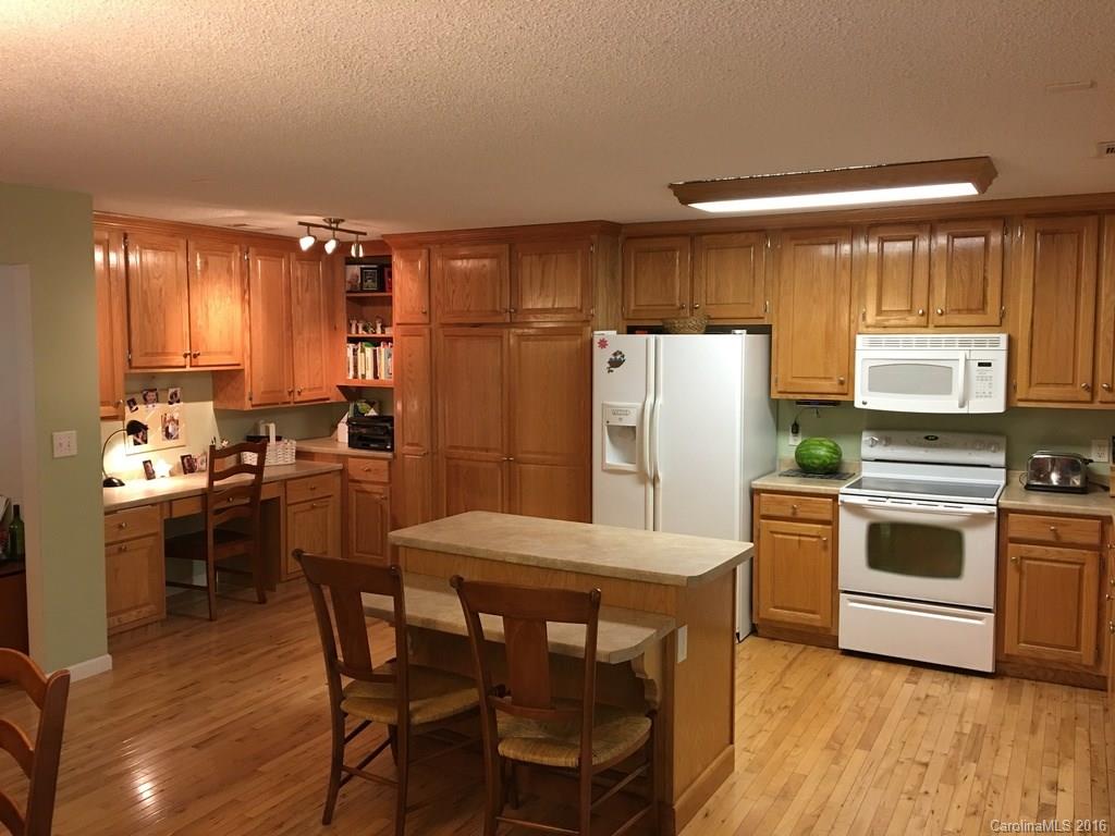 93 Forest Valley Road Sylva, NC 28779 - Photo 8 of 22 Gallery Image 8