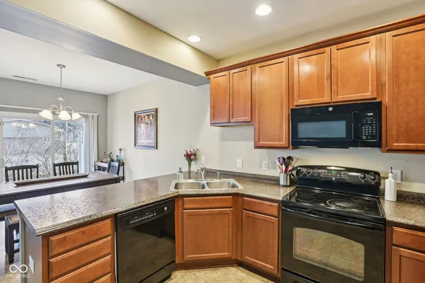 $219,900 | 5673 Brownstone Drive, Unit 5673, Indianapolis, IN 46220