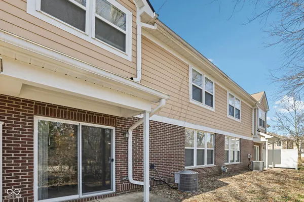 $219,900 | 5673 Brownstone Drive, Unit 5673, Indianapolis, IN 46220