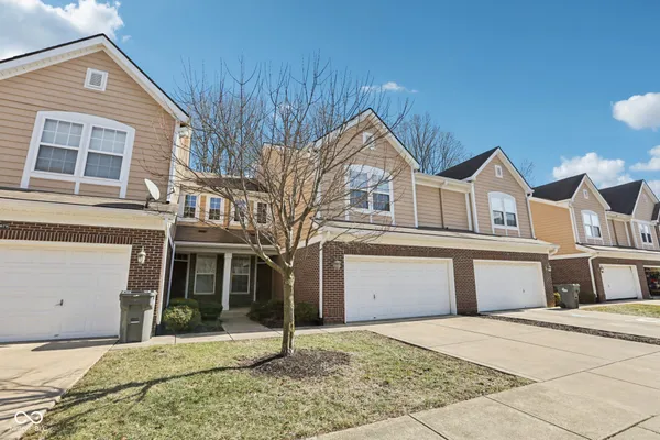 $219,900 | 5673 Brownstone Drive, Unit 5673, Indianapolis, IN 46220