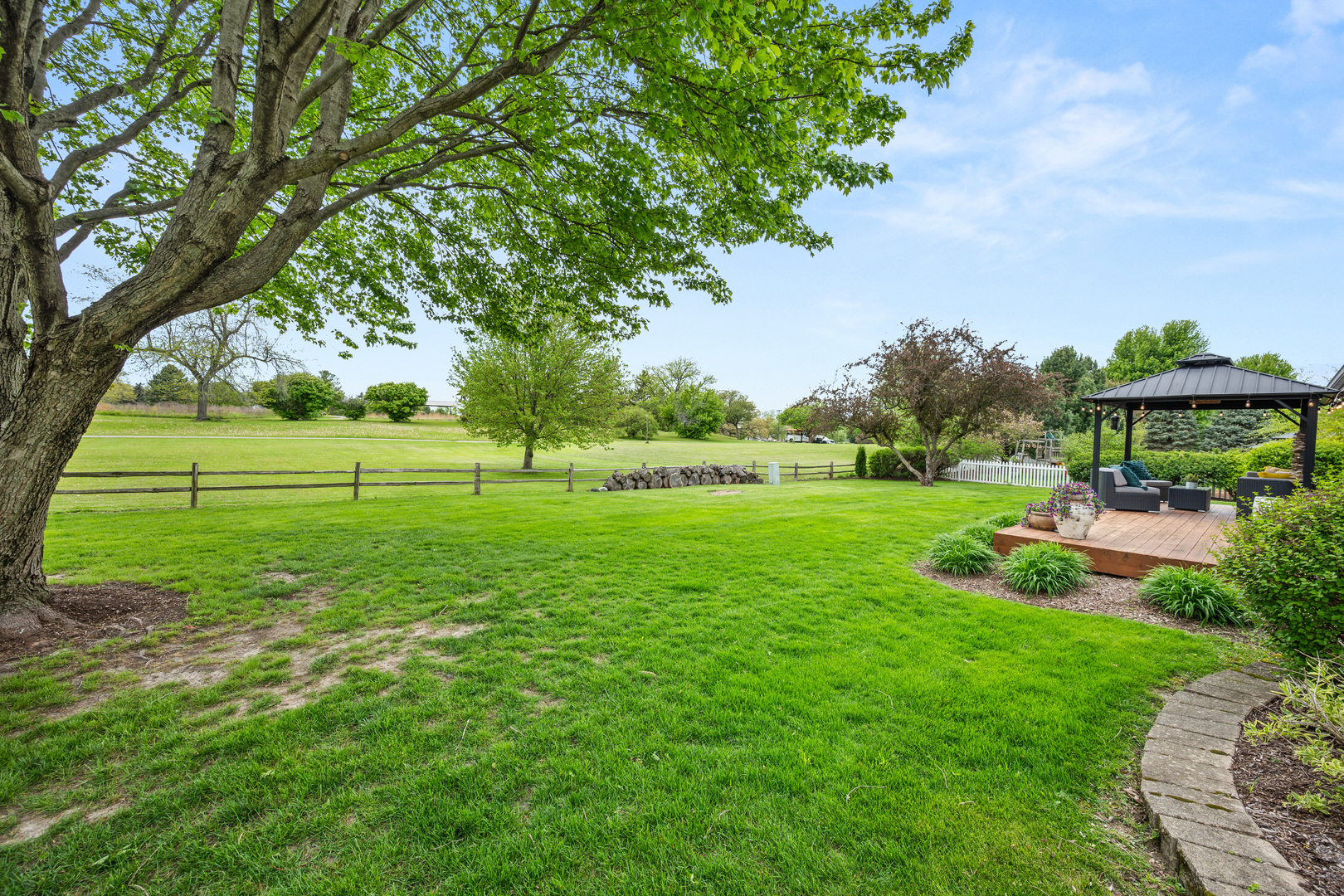 30819 Royal Oak Road Genoa, IL 60135 - Photo 4 of 47