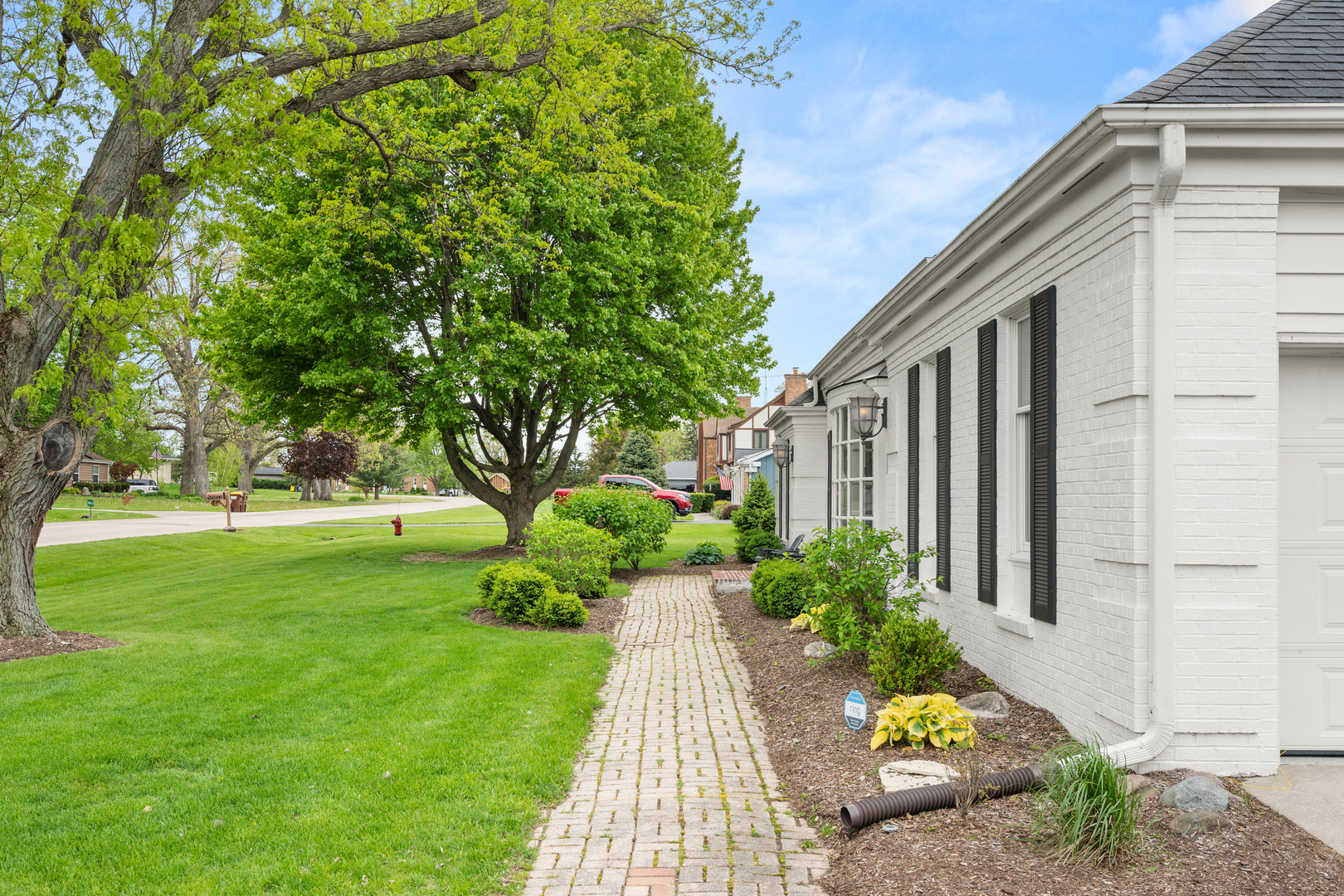 30819 Royal Oak Road Genoa, IL 60135 - Photo 9 of 47