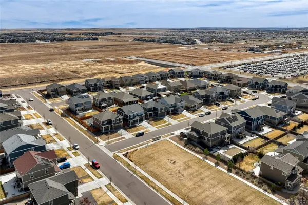 $560,000 | 6070 North Gibralter Court, Aurora, CO 80019